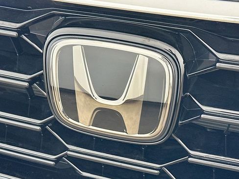 Used 2023 Honda CR-V EX-L image 29