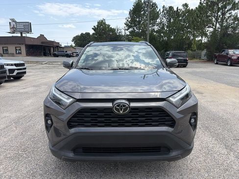 Used 2022 Toyota RAV4 XLE Premium FWD image 9