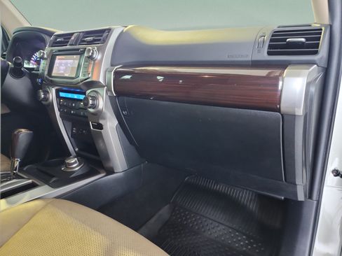 Used 2016 Toyota 4Runner Limited AWD/4WD image 20