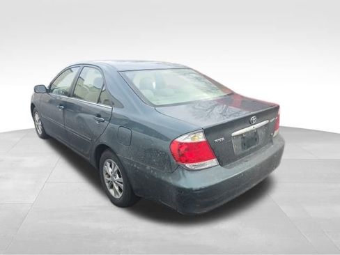 Used 2005 Toyota Camry LE image 3