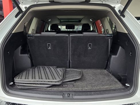 Used 2022 Volkswagen Atlas SEL R-Line image 21