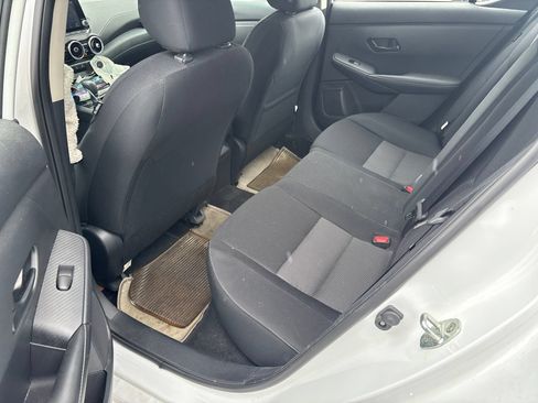 Used 2024 Nissan Sentra SV FWD image 21