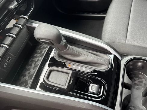 New 2026 Chevrolet Colorado W/T image 19