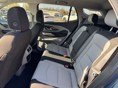 Used 2024 GMC Terrain SLE w/ Fleet Convenience Package image 13