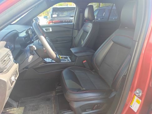 Used 2023 Ford Explorer ST-Line w/ Class IV Trailer Tow Package image 14