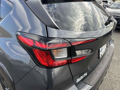 Certified 2025 Subaru Crosstrek 2.0i Premium image 8