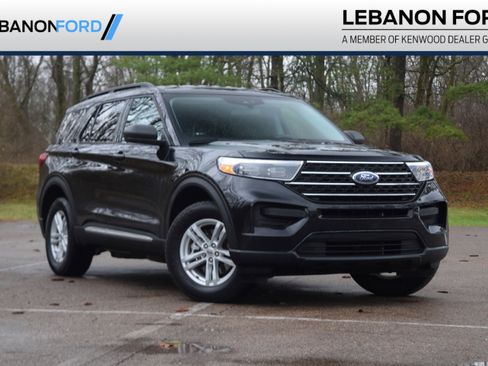 Used 2022 Ford Explorer XLT image 1