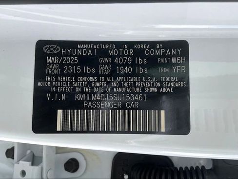 New 2025 Hyundai Elantra SEL image 13