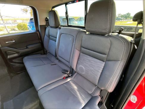 Used 2024 Nissan Frontier SV w/ SV Convenience Package image 20