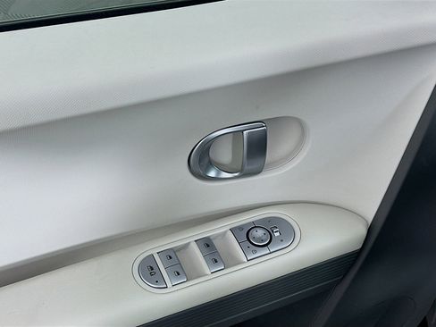 Used 2024 Hyundai Ioniq 5 SEL RWD image 15