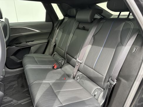 Used 2024 Cadillac Lyriq Sport w/ LPO, Floor Liner Package AWD/4WD image 11