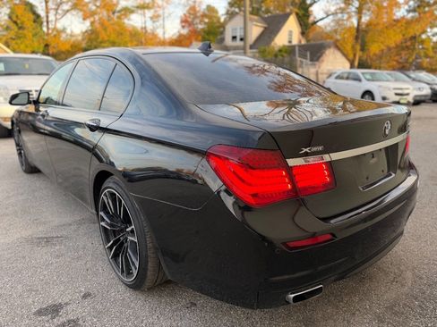 Used 2014 BMW 750Li xDrive image 5