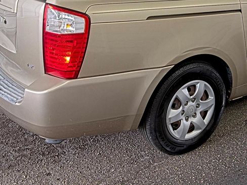 Used 2006 Kia Sedona EX FWD image 16