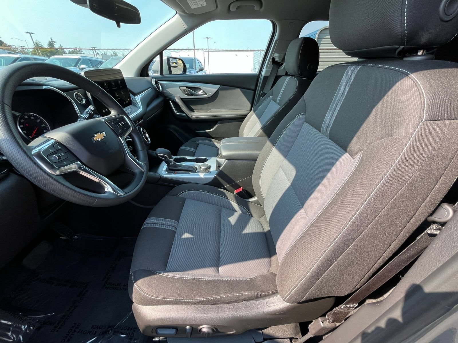 Used 2026 Chevrolet Blazer LT FWD image 27