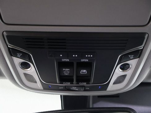 Used 2020 Honda Ridgeline RTL-E image 7