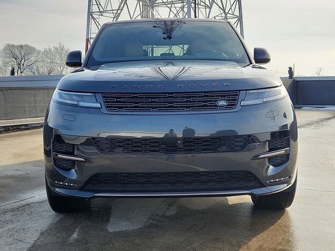 Used 2025 Land Rover Range Rover Sport Dynamic SE image 8