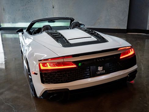 Used 2021 Audi R8 V10 performance image 6