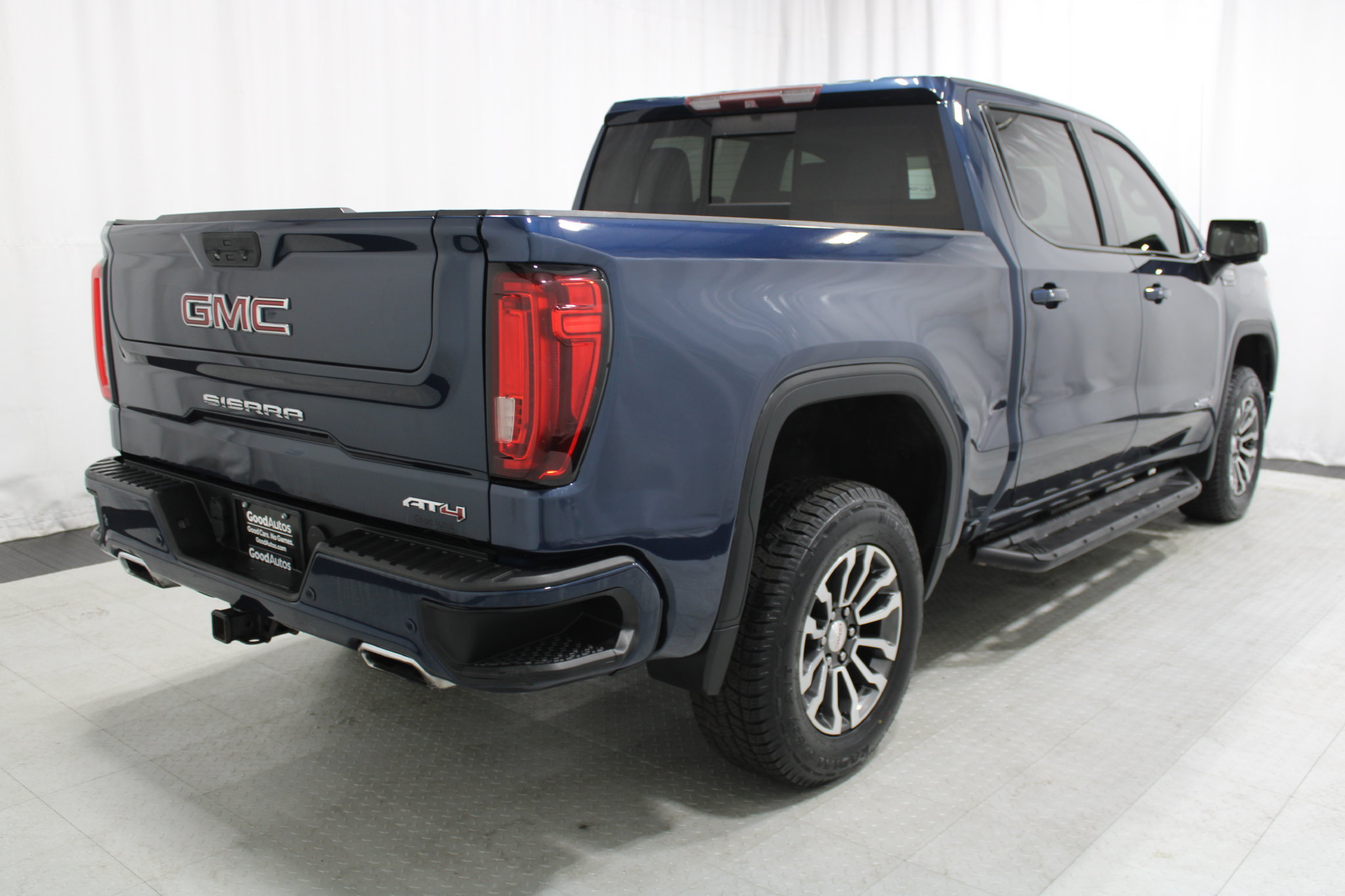Used 2019 GMC Sierra 1500 AT4 w/ AT4 Premium Package AWD/4WD image 5