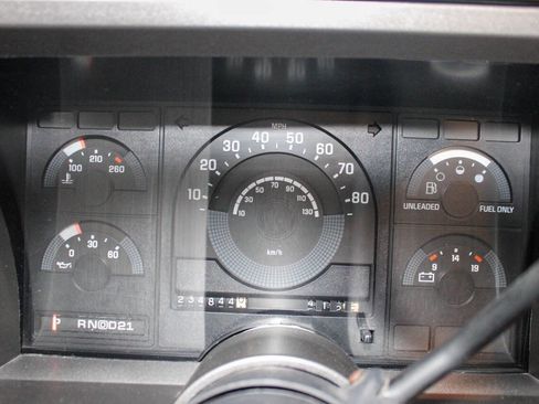 Used 1990 GMC Sierra 1500 2WD Regular Cab image 12