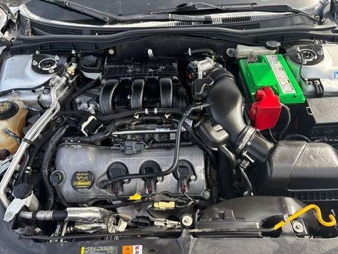 Used 2012 Ford Fusion Sport image 24