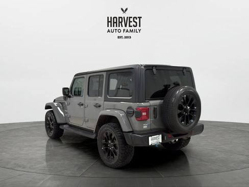 Used 2022 Jeep Wrangler Unlimited Sahara AWD/4WD image 22
