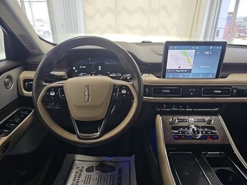 Used 2022 Lincoln Aviator Reserve w/ Equipment Group 201A AWD/4WD image 13