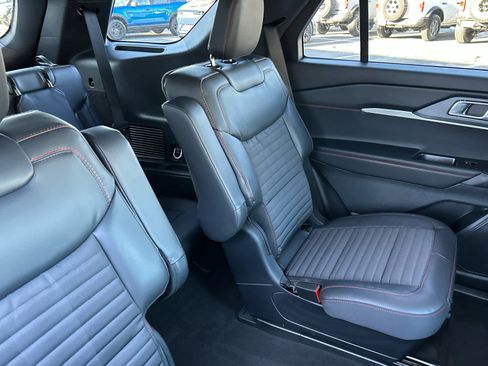 New 2026 Ford Explorer ST-Line w/ ST-Line Street Pack image 23