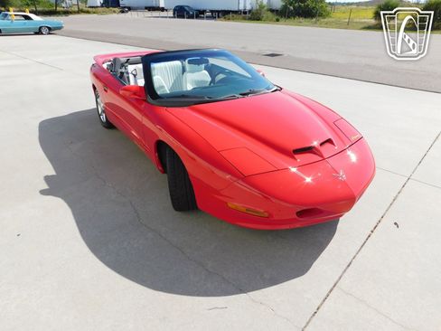 Used 1997 Pontiac Firebird Formula image 10