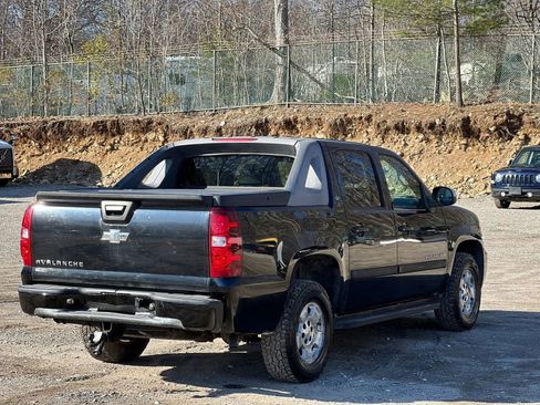 Used 2007 Chevrolet Avalanche LT w/ LT Preferred Equipment Group AWD/4WD image 6