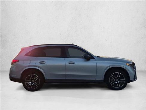 Used 2026 Mercedes-Benz GLC 300 4MATIC image 4