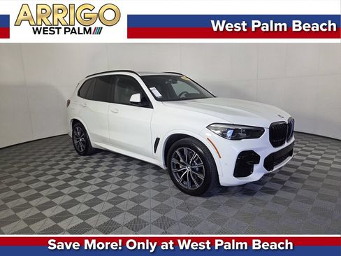 Used 2022 BMW X5 xDrive40i w/ M Sport Package AWD/4WD image 1