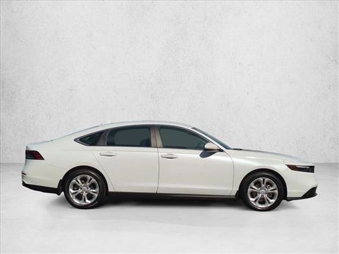 Used 2023 Honda Accord LX image 4