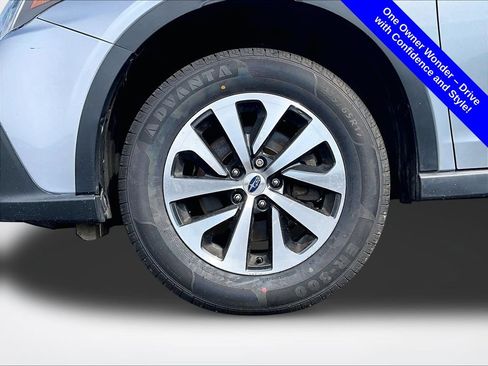 Used 2022 Subaru Outback Premium AWD/4WD image 9