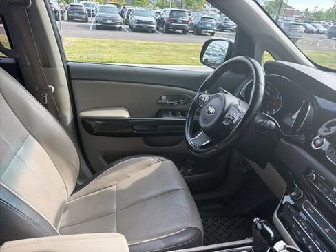 Used 2016 Kia Sedona SX FWD image 21