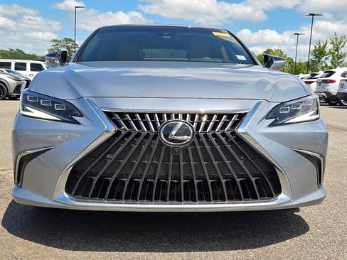 Used 2025 Lexus ES 350 Ultra Luxury w/ Accessory Package (Z2) FWD image 8