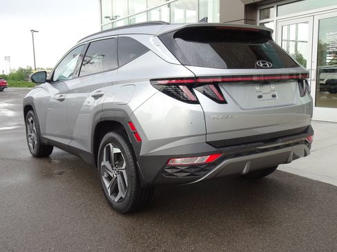 Used 2023 Hyundai Tucson Limited AWD/4WD image 3