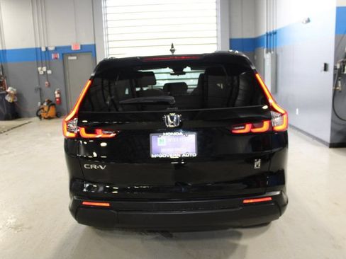 Used 2025 Honda CR-V EX image 41