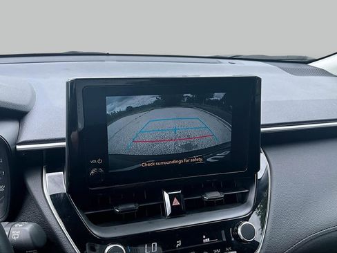 Used 2024 Toyota Corolla Cross LE FWD image 26