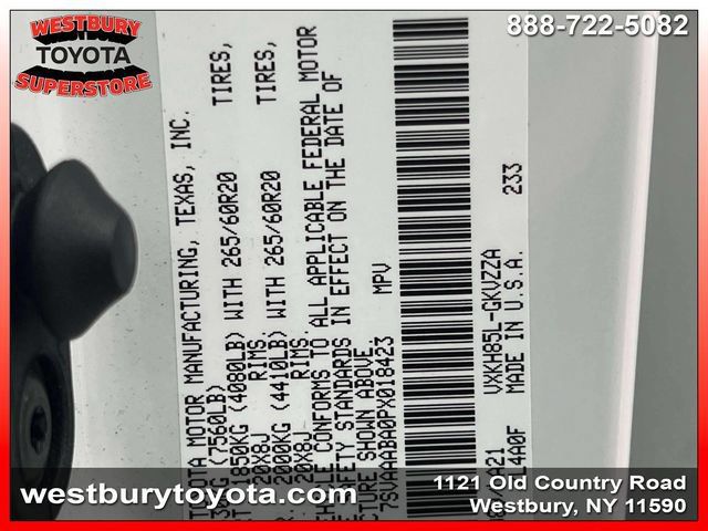 Used 2023 Toyota Sequoia Platinum AWD/4WD image 24