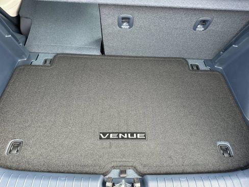 Used 2026 Hyundai Venue SEL FWD image 14