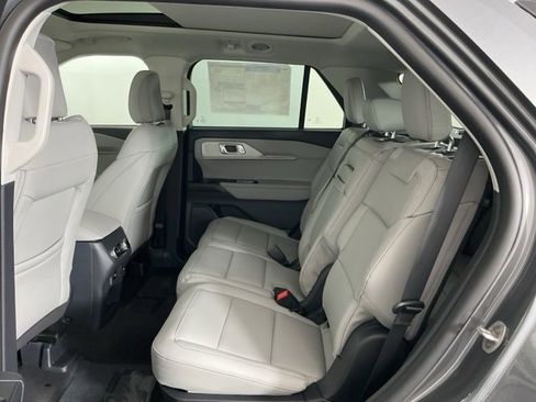 New 2026 Ford Explorer Active w/ Active Comfort Package image 27