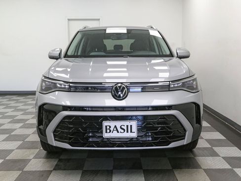 New 2026 Volkswagen Taos SEL AWD/4WD image 3