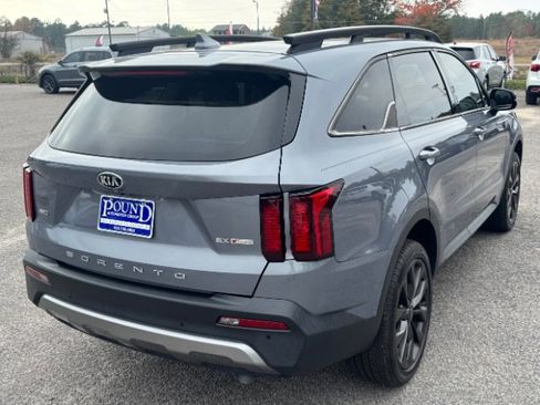 Used 2021 Kia Sorento EX w/ EX AWD X-Line Package image 5