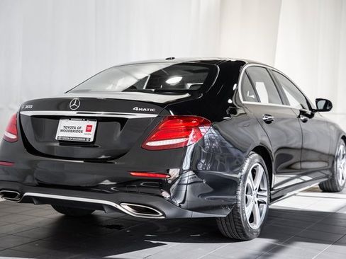 Used 2018 Mercedes-Benz E 300 4MATIC image 4