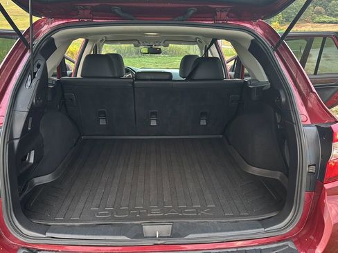 Used 2016 Subaru Outback 3.6R Limited AWD/4WD image 13