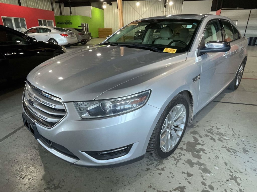 Used 2019 Ford Taurus Limited FWD image 3