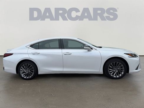 Certified 2025 Lexus ES 300h w/ Technology Package FWD image 6
