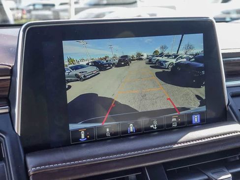 Used 2022 Chevrolet Tahoe LT w/ Luxury Package image 22