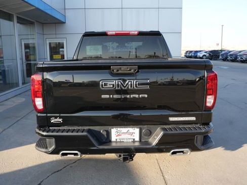 Used 2025 GMC Sierra 1500 Elevation w/ LPO, Elevation Black Package image 34