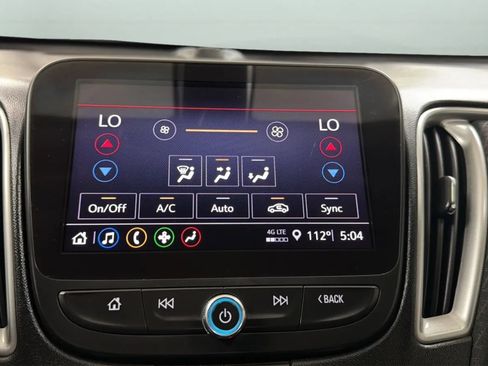 Used 2022 Chevrolet Malibu LT FWD image 13